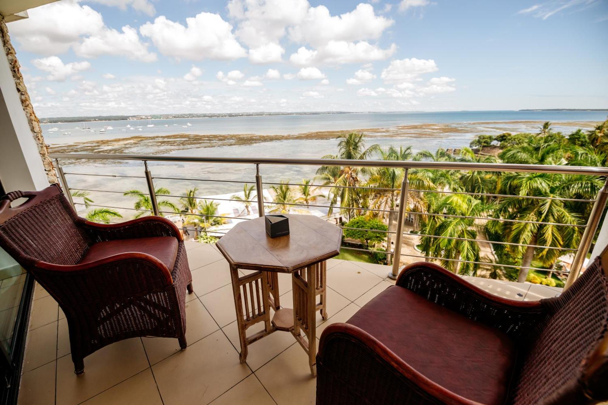 Coral Beach Hotel Dar Es Salaam Exterior photo