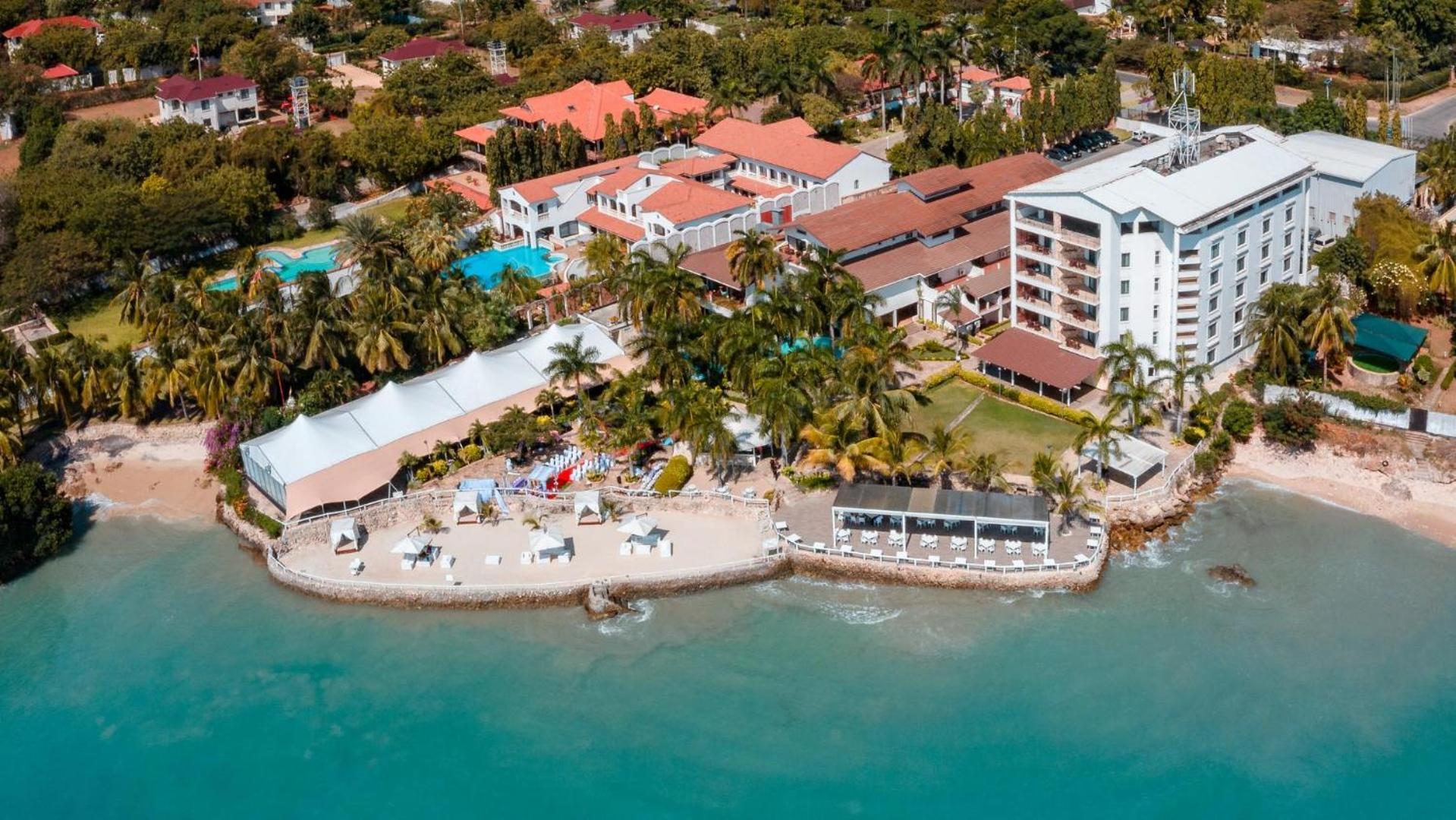 Coral Beach Hotel Dar Es Salaam Exterior photo